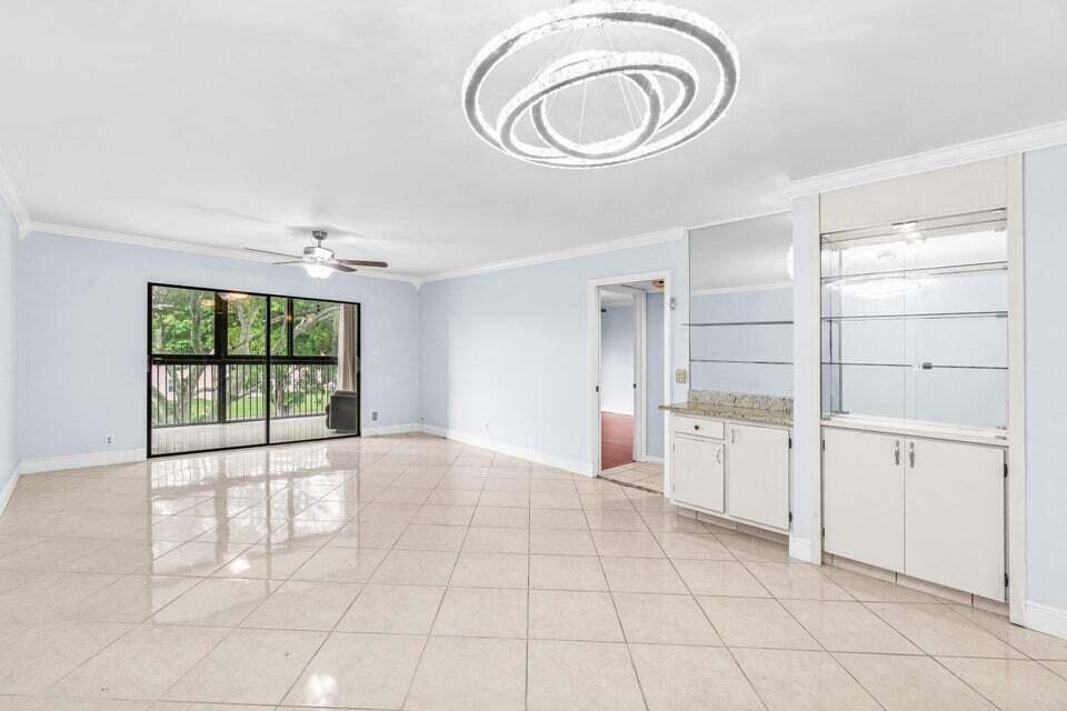 HUNTINGTON LAKES - Residential Lease