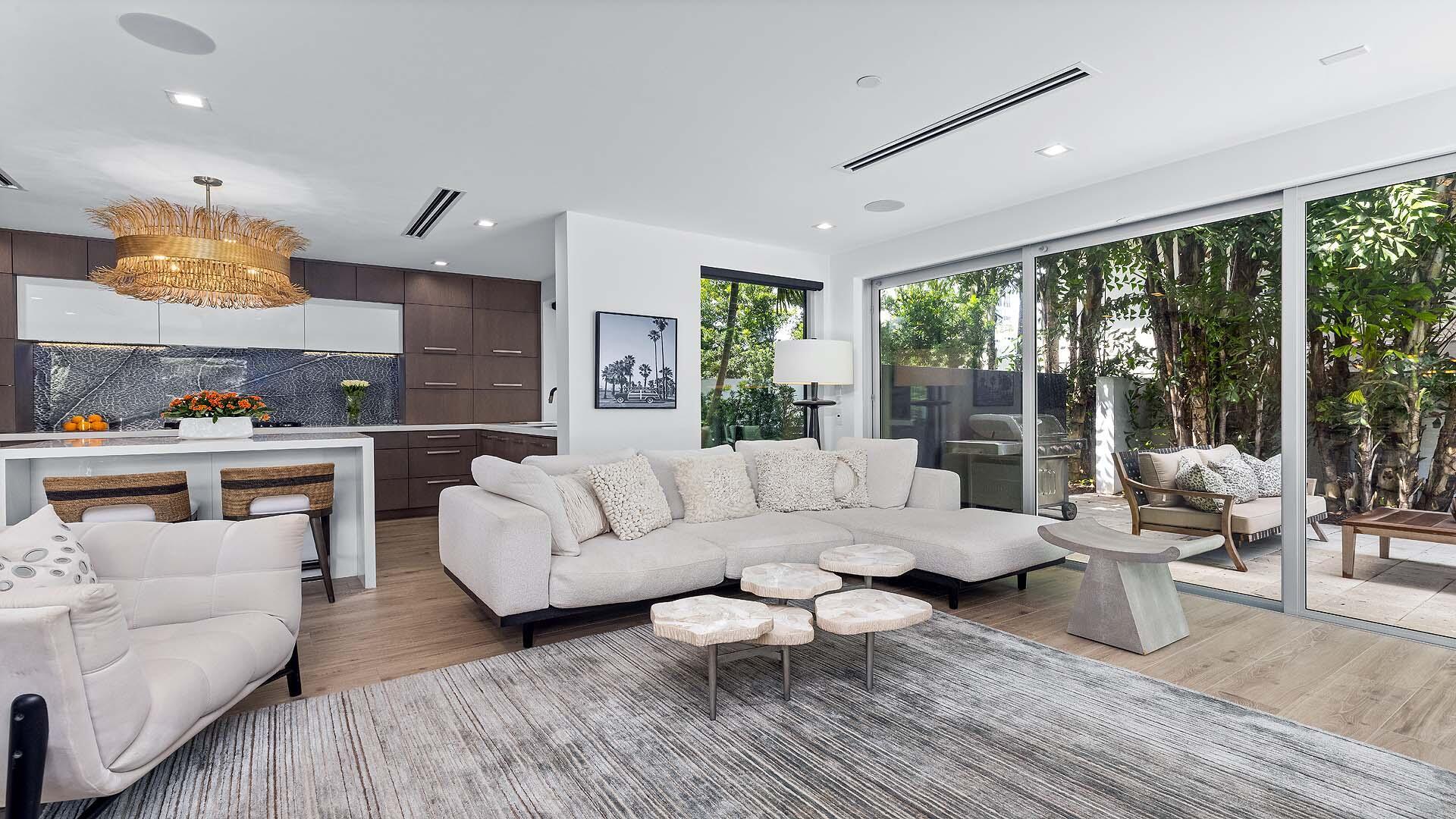 View photos, virtual tours, details... 917 Bucida Road A