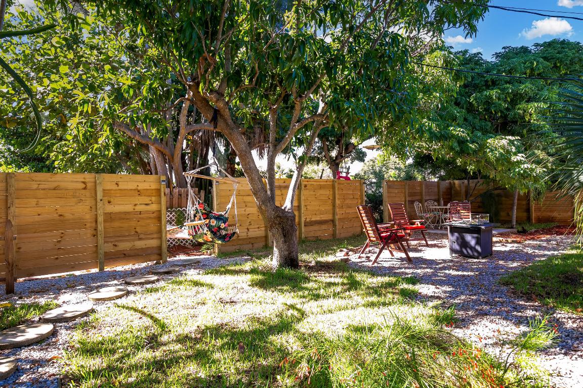 LANTANA HEIGHTS 5 - Residential Lease