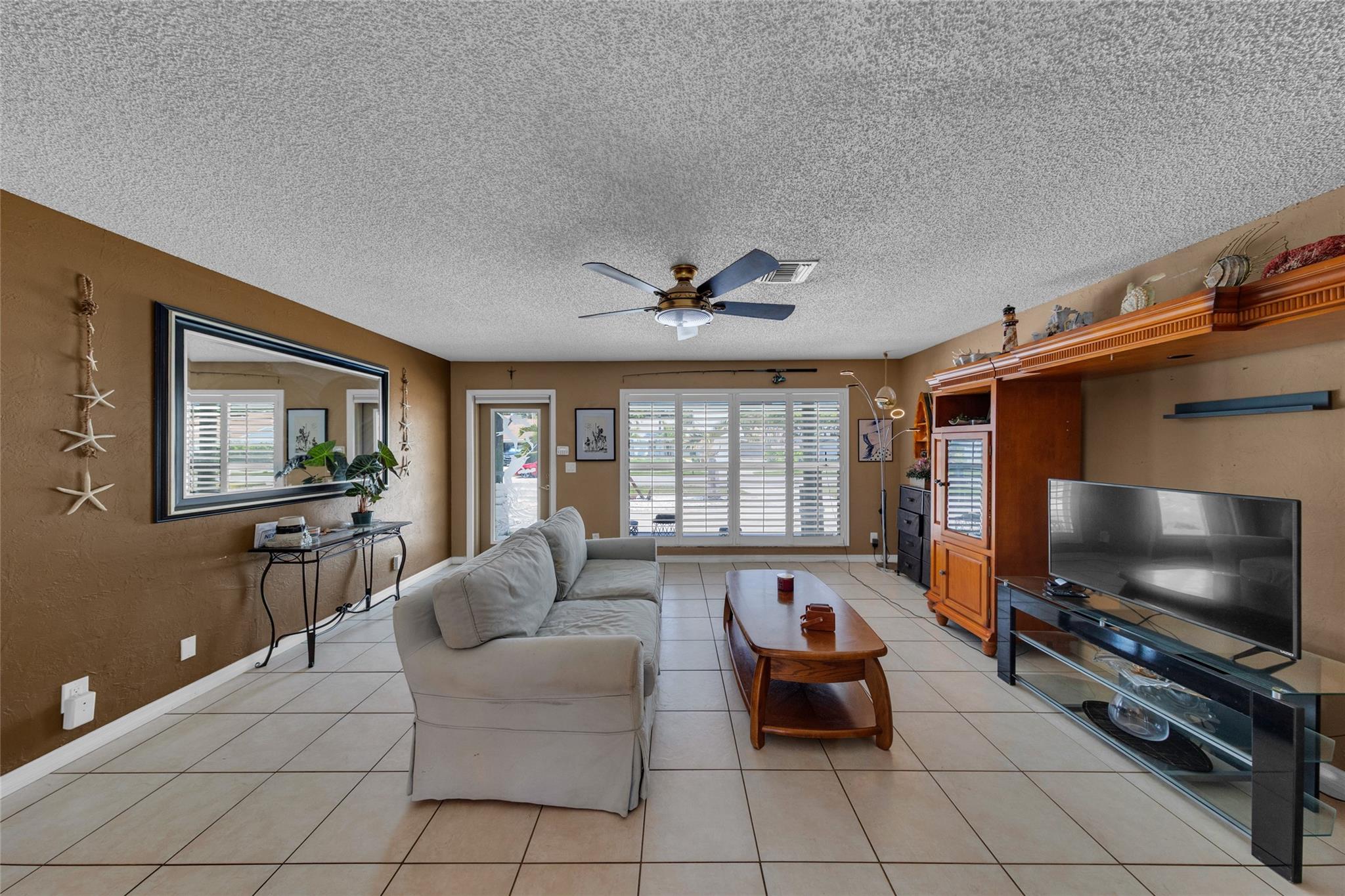 2919 Cormorant Rd