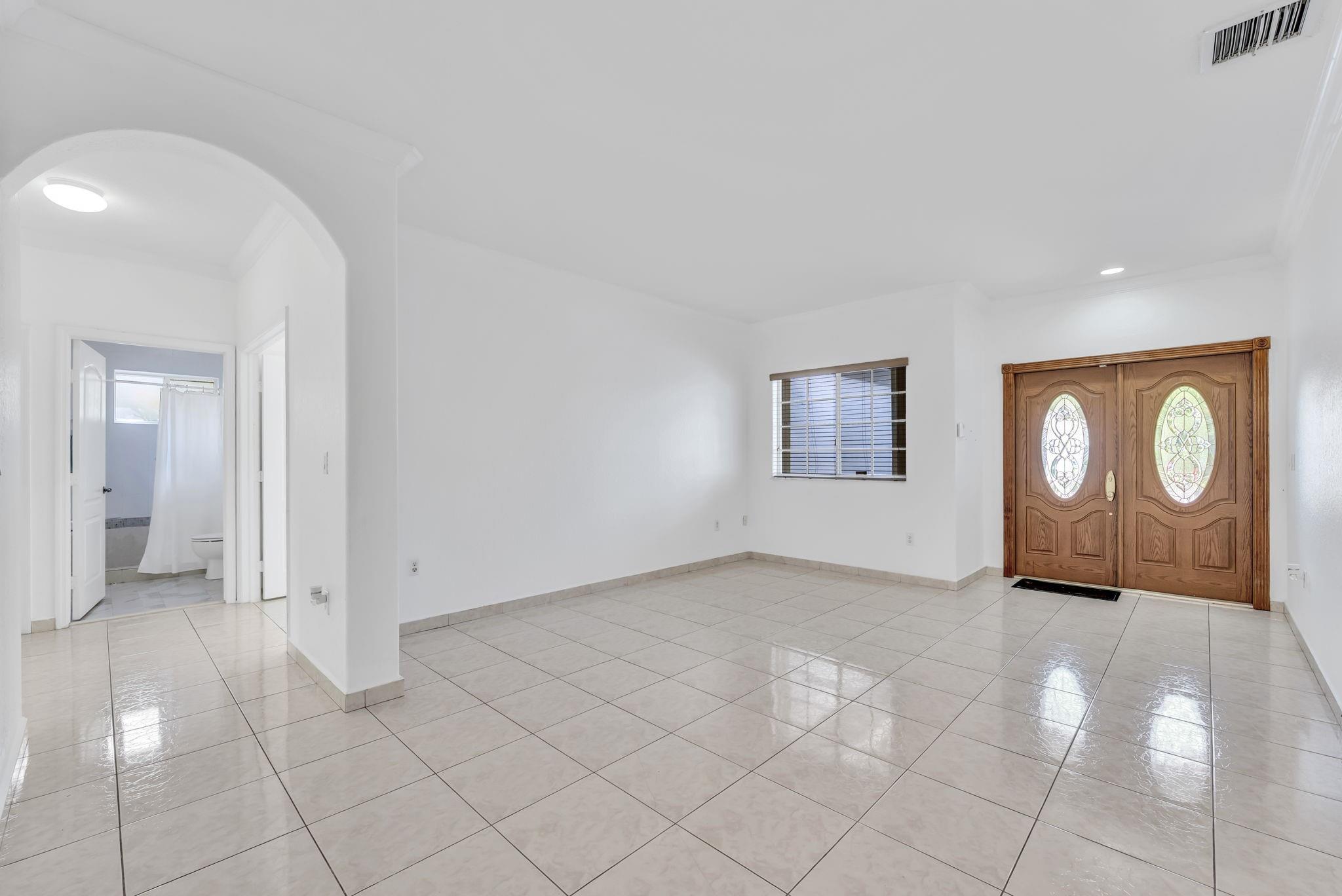 View photos, virtual tours, details... 16757 NW 91st Ct
