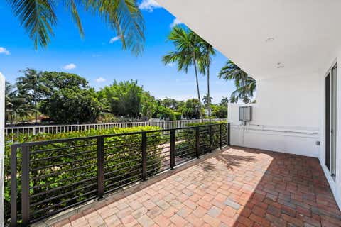 Tiny photo for 2900 NE 12th Terrace #25, Oakland Park, FL 33334 (MLS # B26043831)