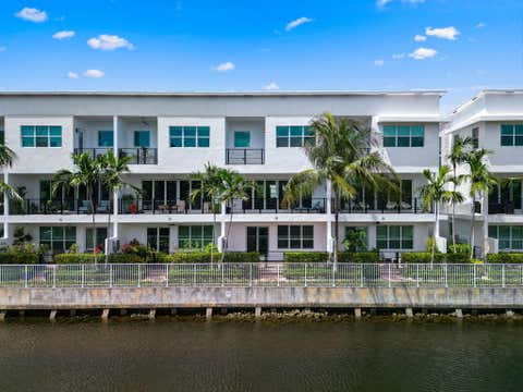 Tiny photo for 2900 NE 12th Terrace #25, Oakland Park, FL 33334 (MLS # B26043831)