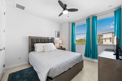 Tiny photo for 2900 NE 12th Terrace #25, Oakland Park, FL 33334 (MLS # B26043831)