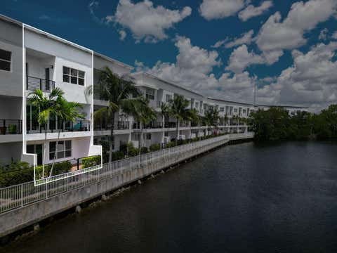 Tiny photo for 2900 NE 12th Terrace #25, Oakland Park, FL 33334 (MLS # B26043831)