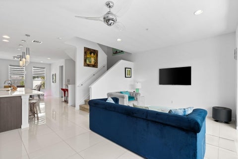 Tiny photo for 2900 NE 12th Terrace #25, Oakland Park, FL 33334 (MLS # B26043831)