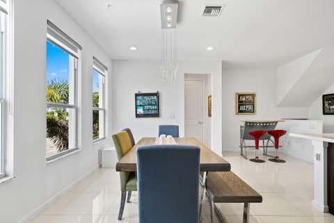 Tiny photo for 2900 NE 12th Terrace #25, Oakland Park, FL 33334 (MLS # B26043831)