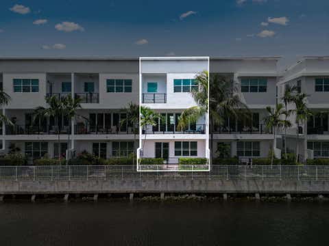 Tiny photo for 2900 NE 12th Terrace #25, Oakland Park, FL 33334 (MLS # B26043831)