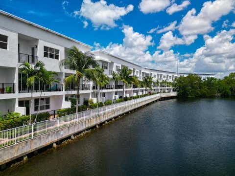 Tiny photo for 2900 NE 12th Terrace #25, Oakland Park, FL 33334 (MLS # B26043831)