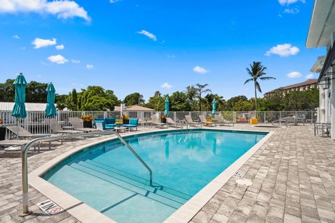 Tiny photo for 2900 NE 12th Terrace #25, Oakland Park, FL 33334 (MLS # B26043831)