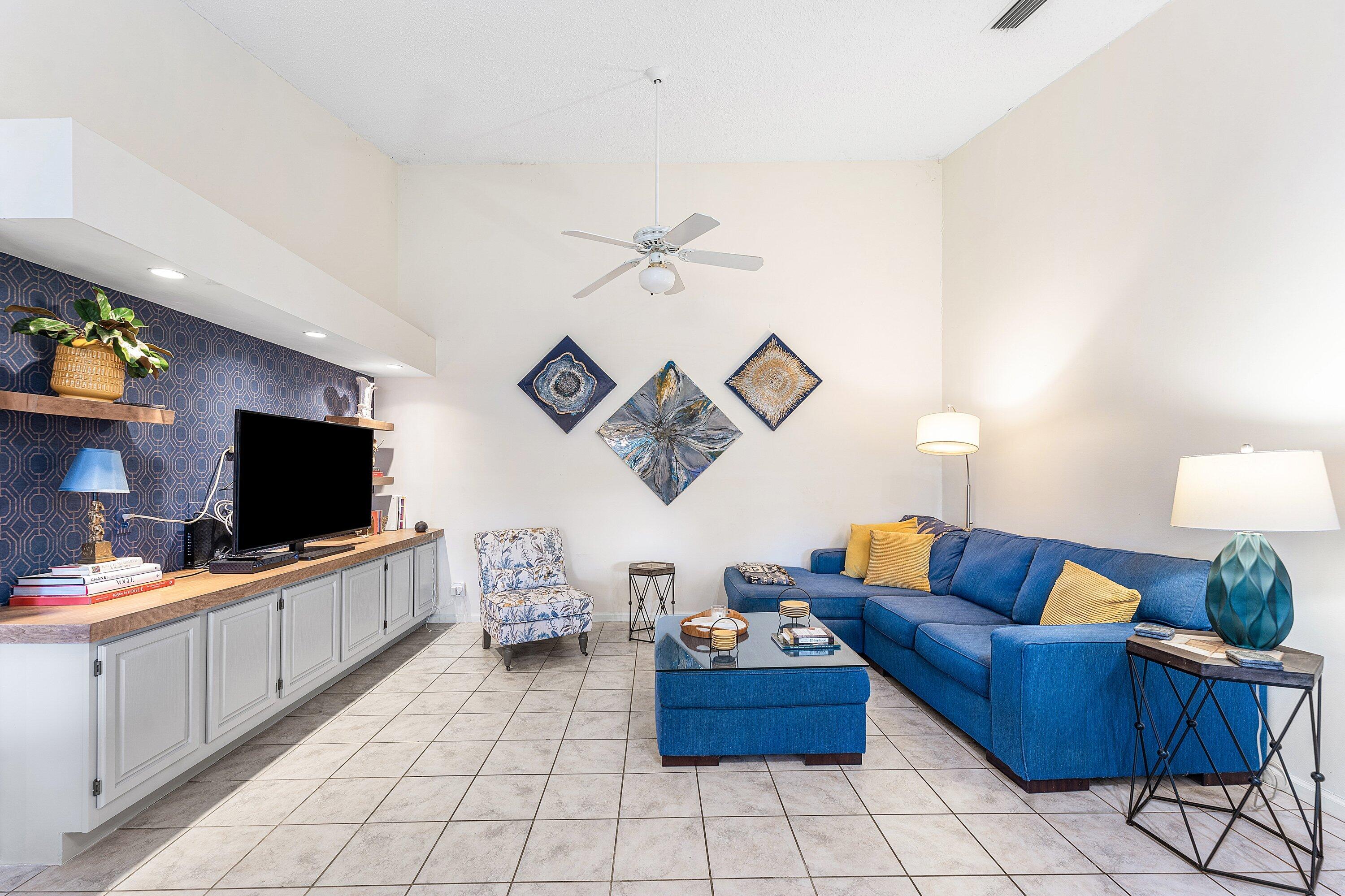 BOCA GARDENS - Residential