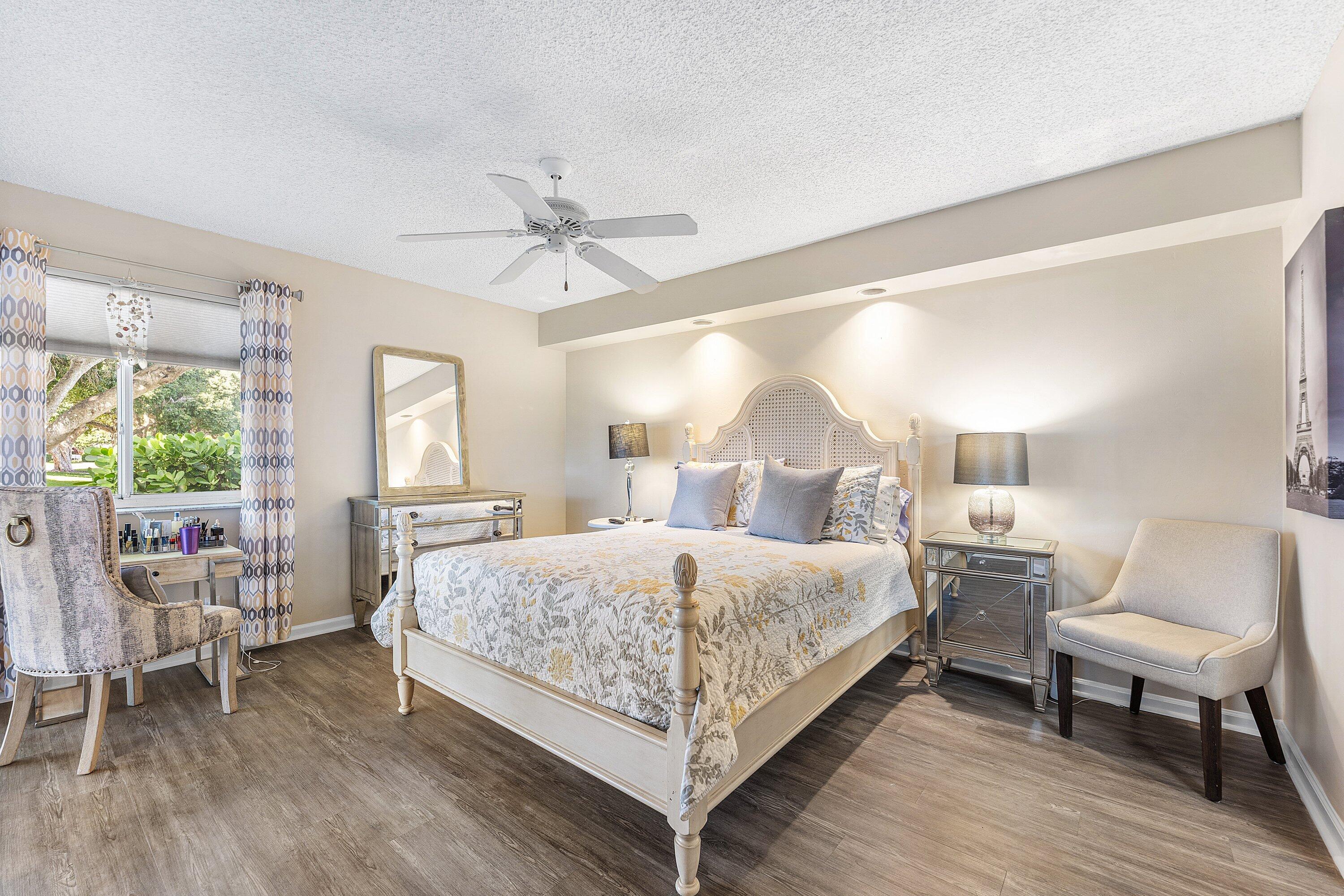 BOCA GARDENS - Residential