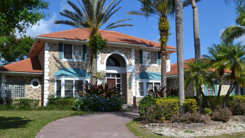 Photo of 11902 Waterwood Drive, Boca Raton, FL 33428 (MLS # R10972239)