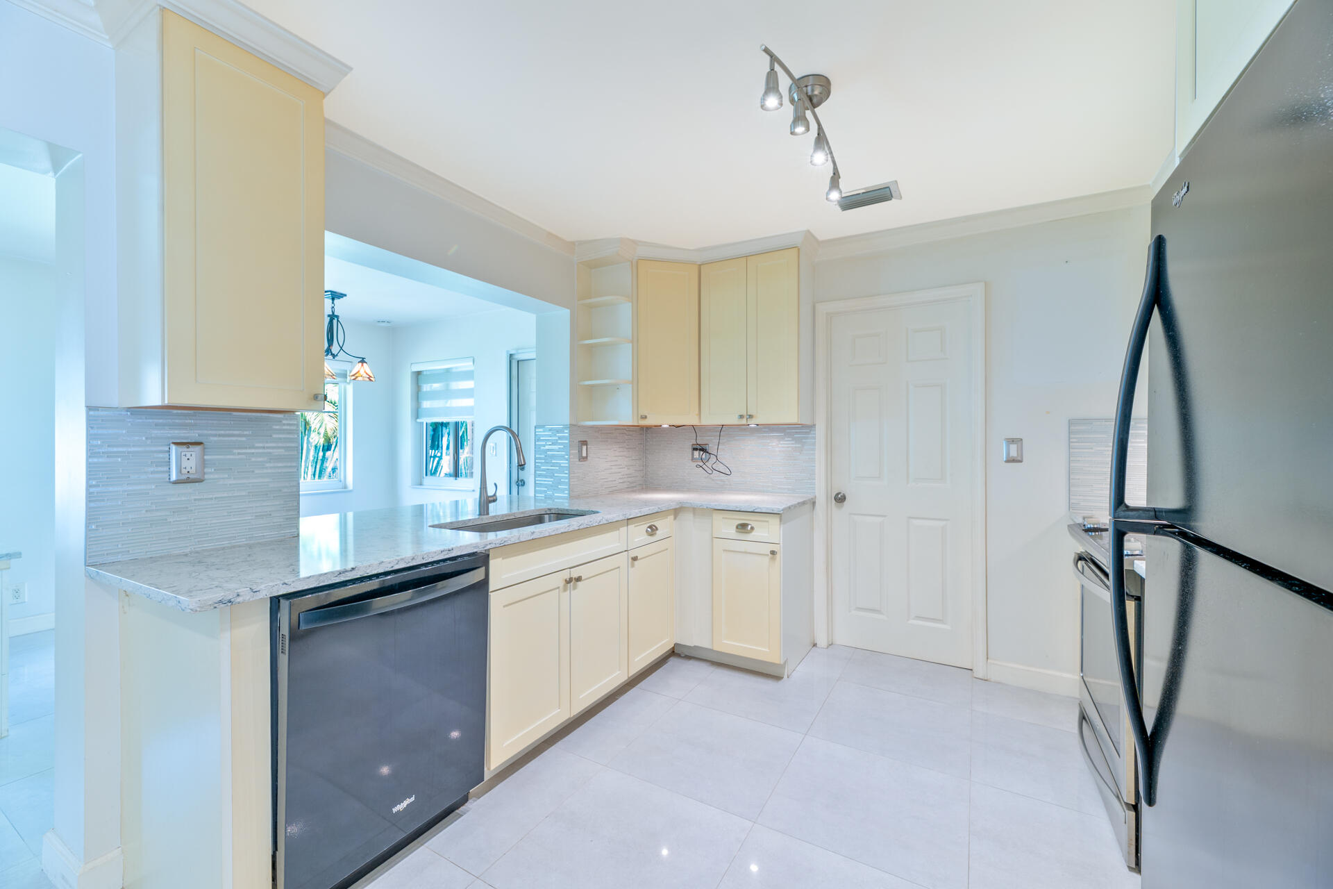 MAINLANDS OF TAMARAC LAKES - Residential