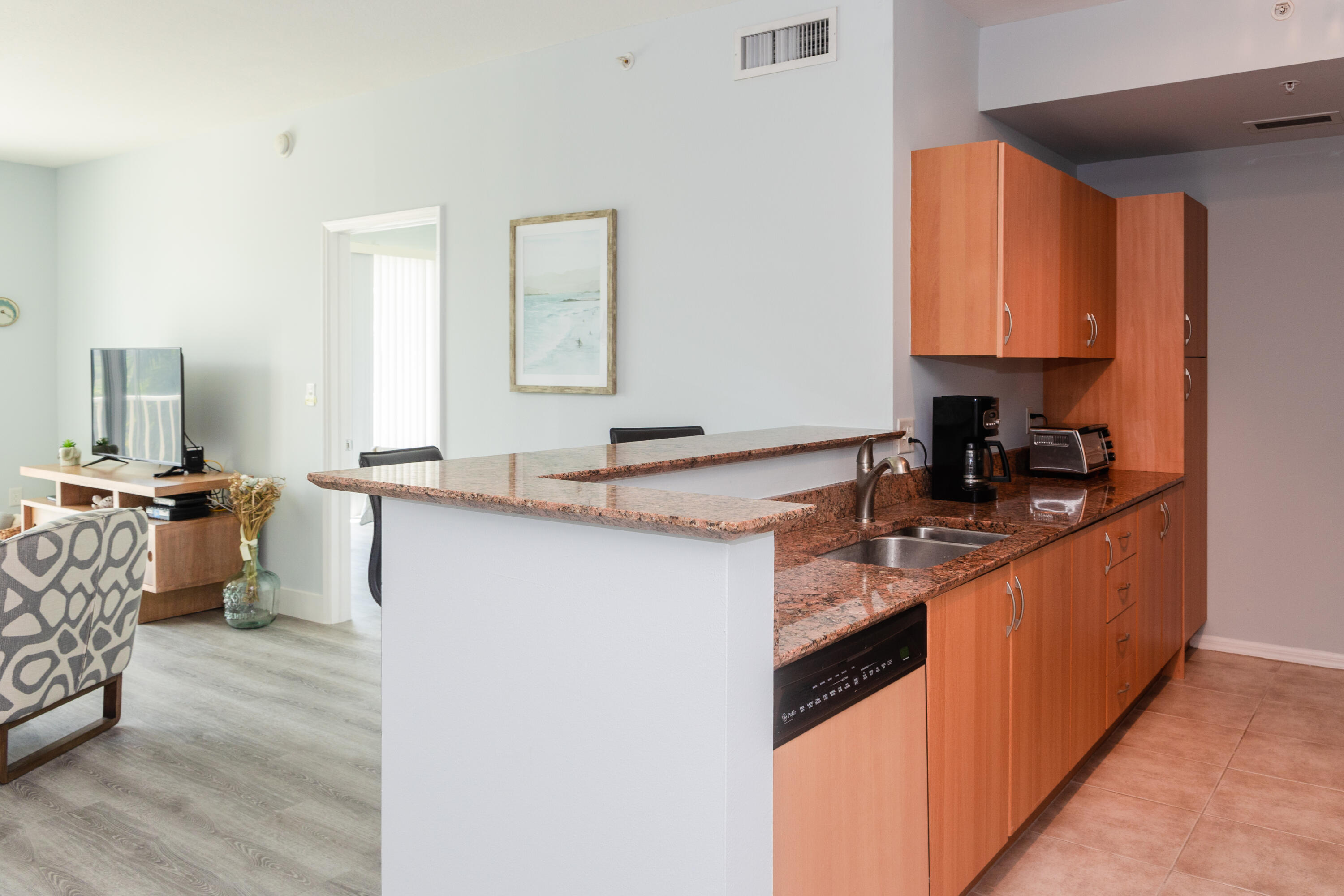 802 W Windward Way 311