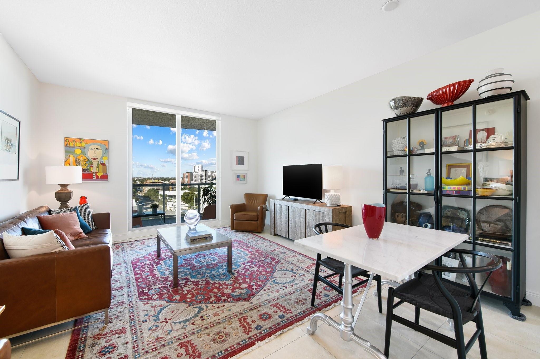 315 NE 3rd Ave 1008
