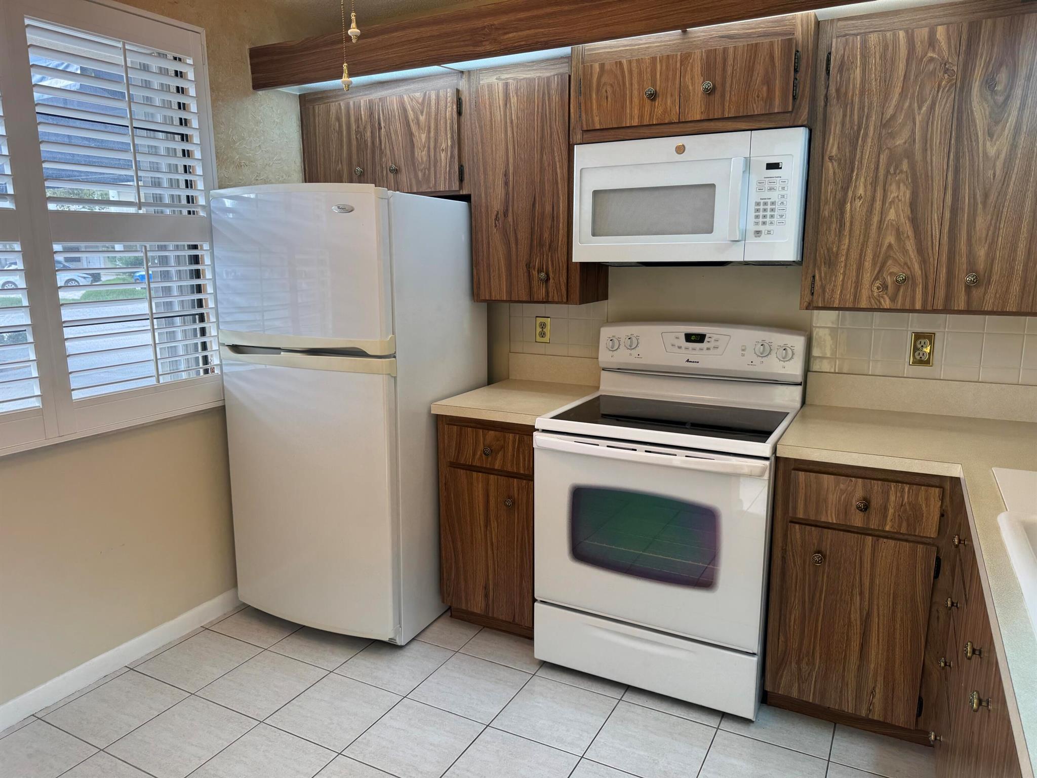 WHITEHALL VILLAGE - Residential