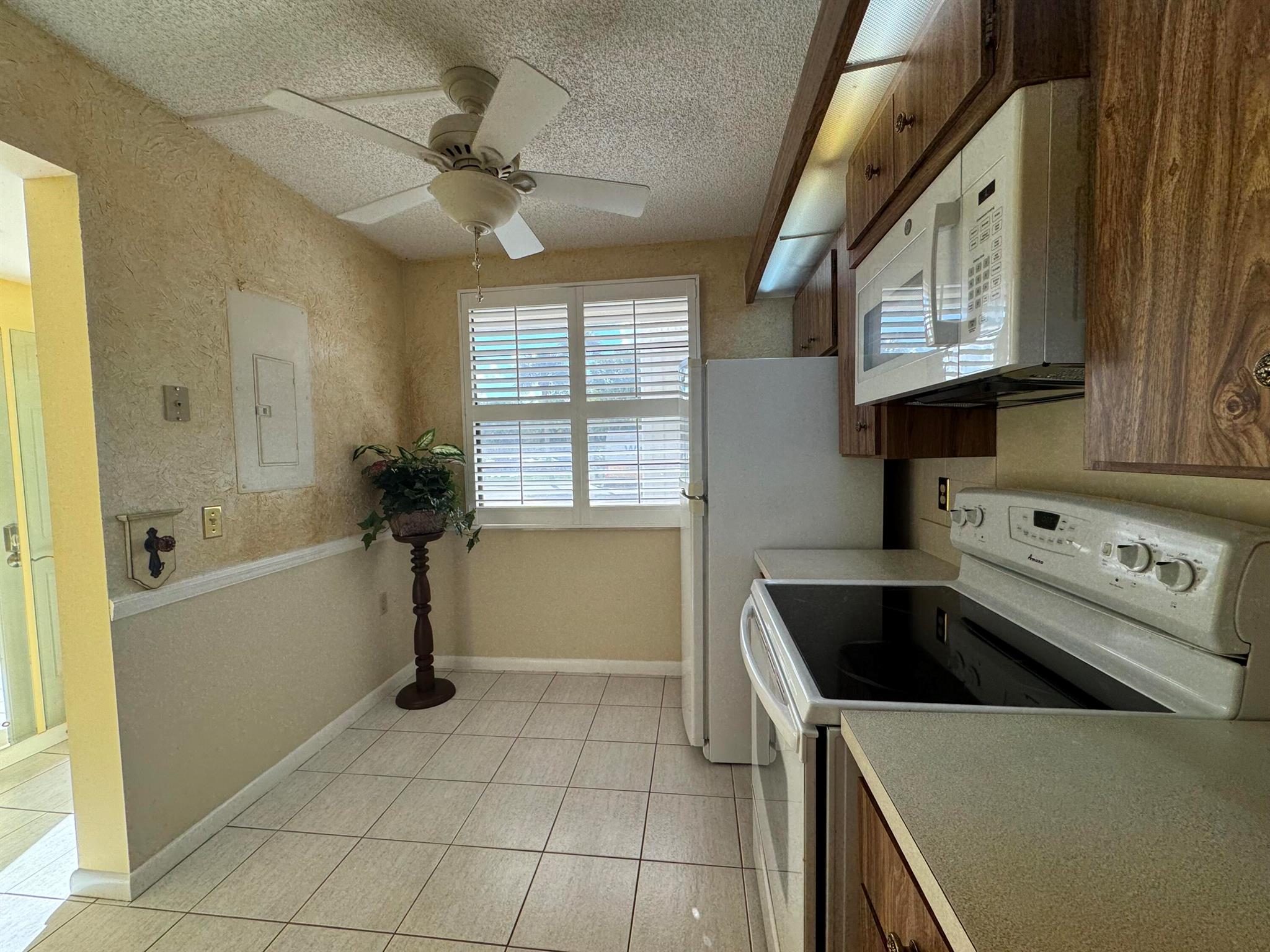 WHITEHALL VILLAGE - Residential