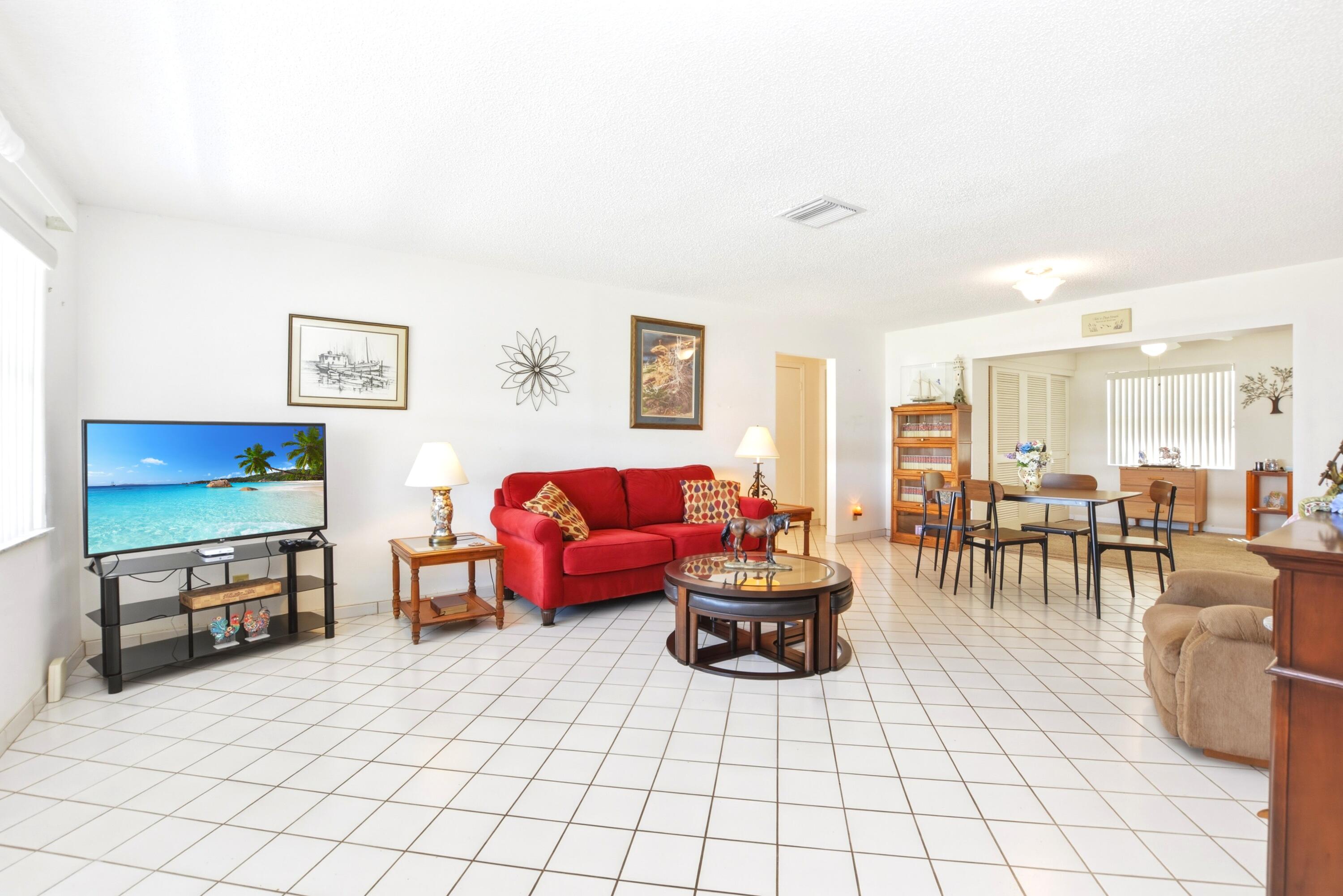 PALM BEACH LEISUREVILLE SEC 10 - Residential