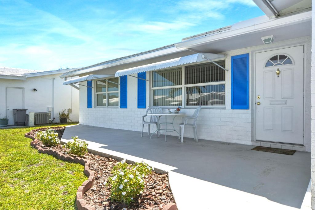 Photo of 2108 SW 15th Street, Boynton Beach, FL 33426 (MLS # B26022988)