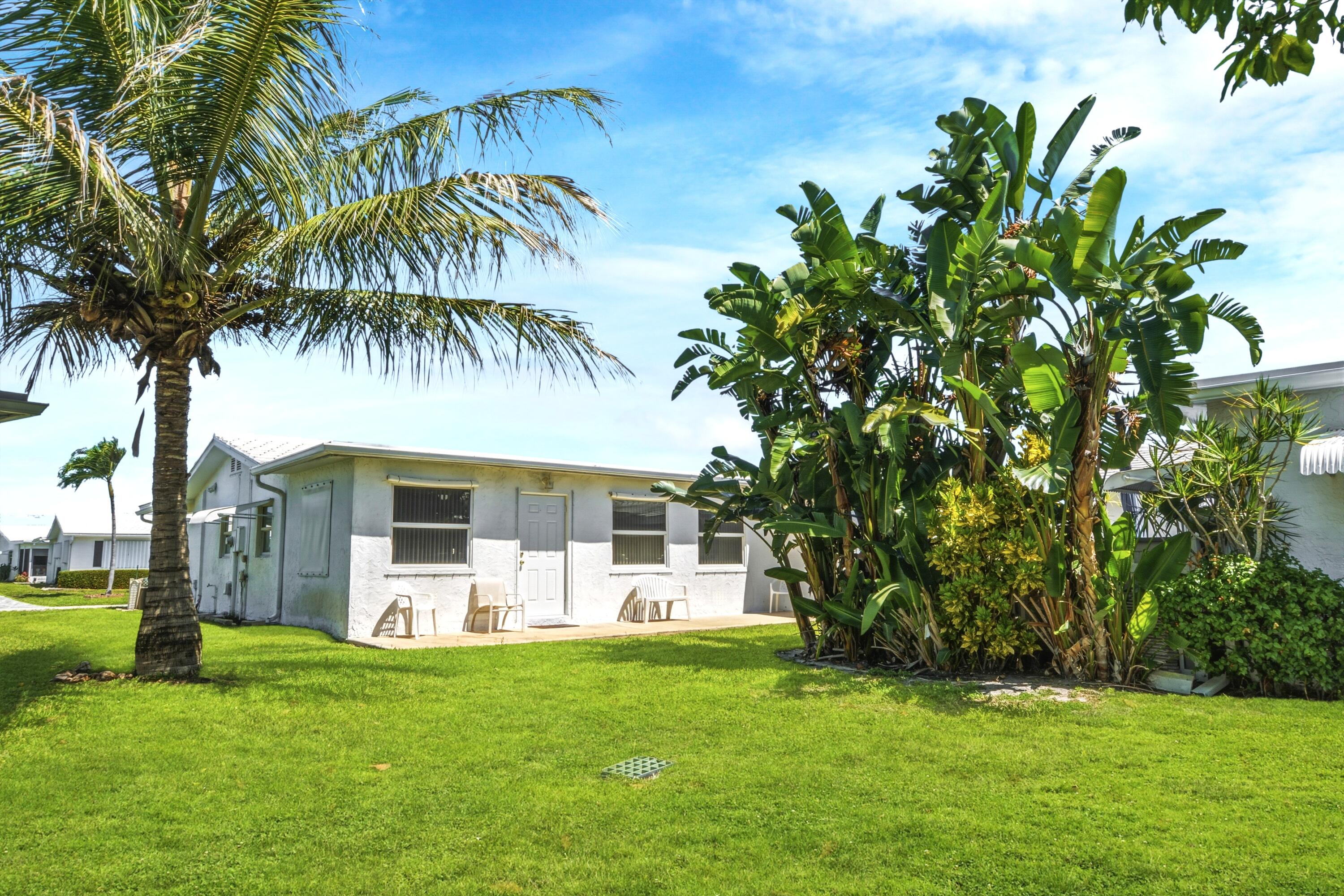 PALM BEACH LEISUREVILLE SEC 10 - Residential