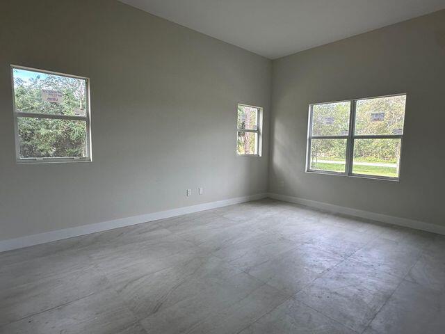 14-43-40~ S 237.9 FT OF N - Residential Lease