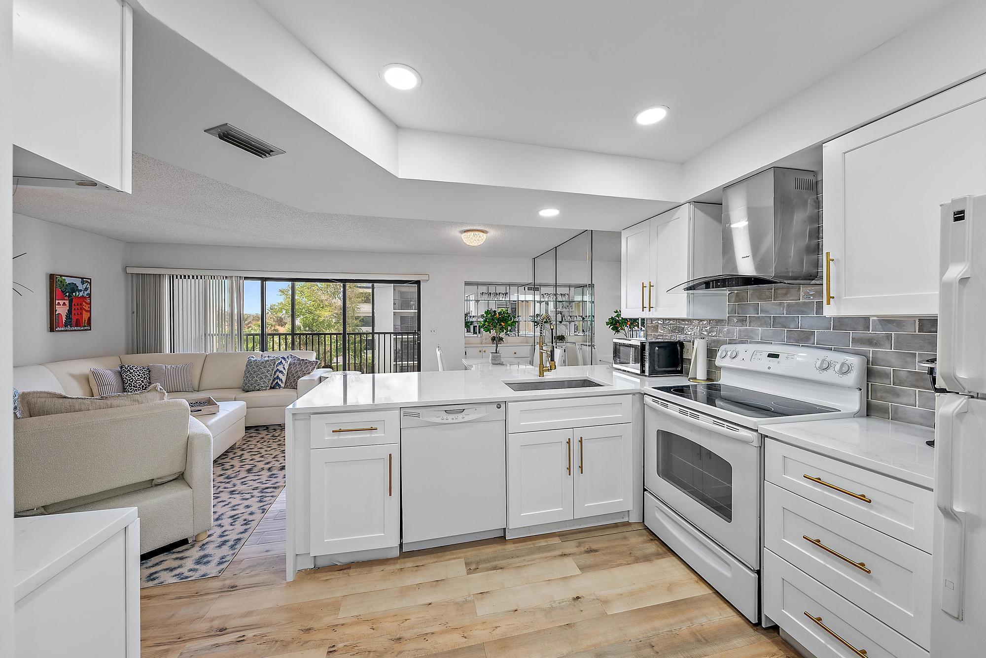 SEA RISE CONDO - Residential Lease