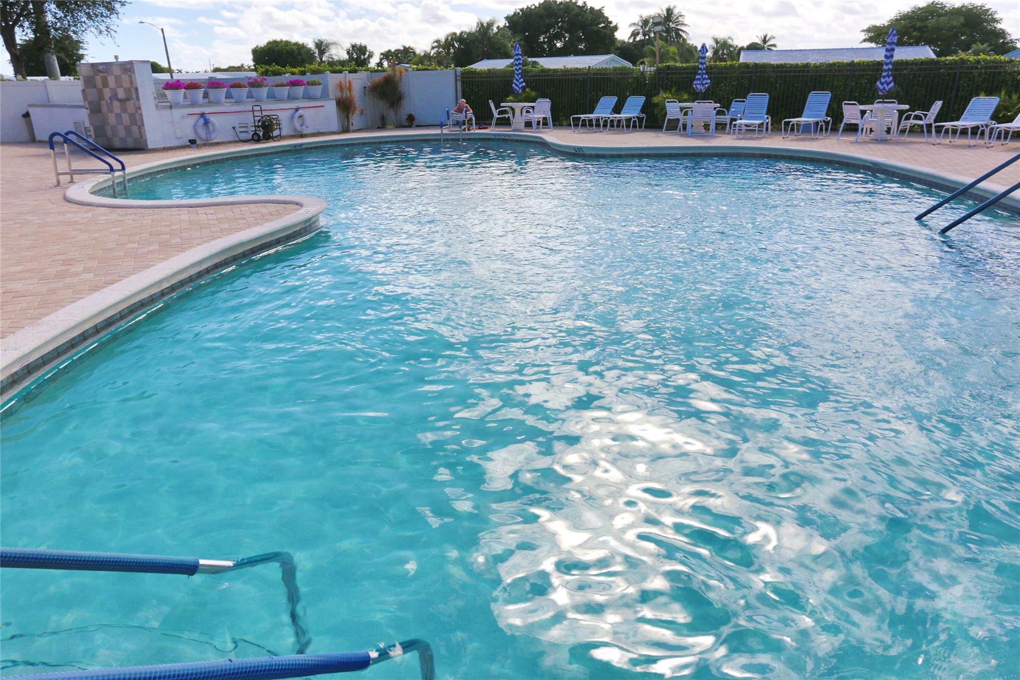 PALM  BEACH LEISUREVILLE 10 - Residential