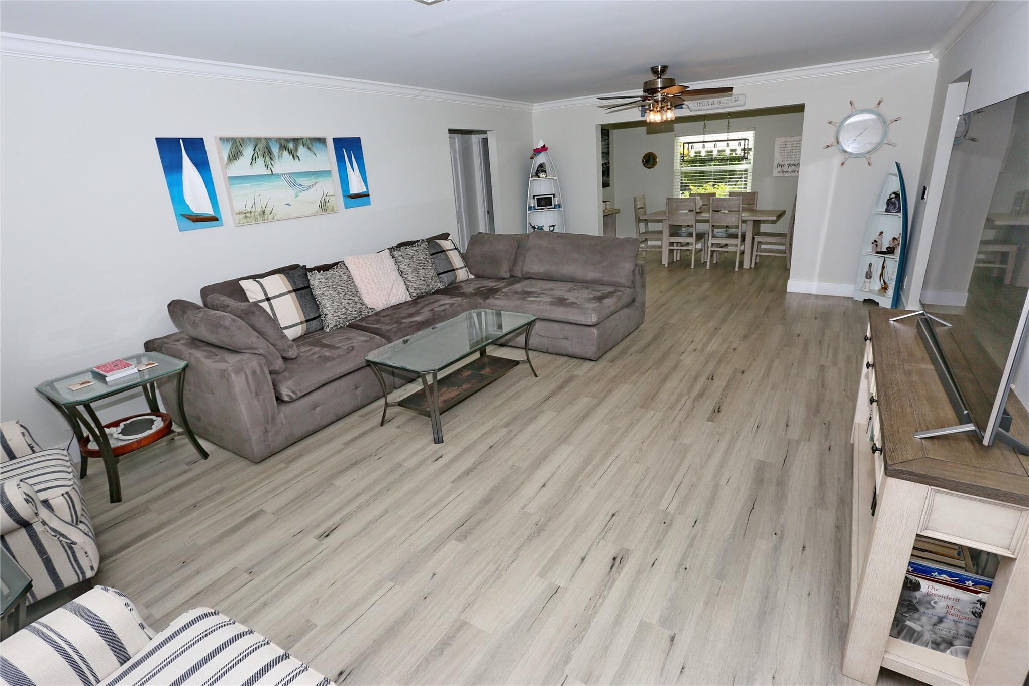 PALM  BEACH LEISUREVILLE 10 - Residential