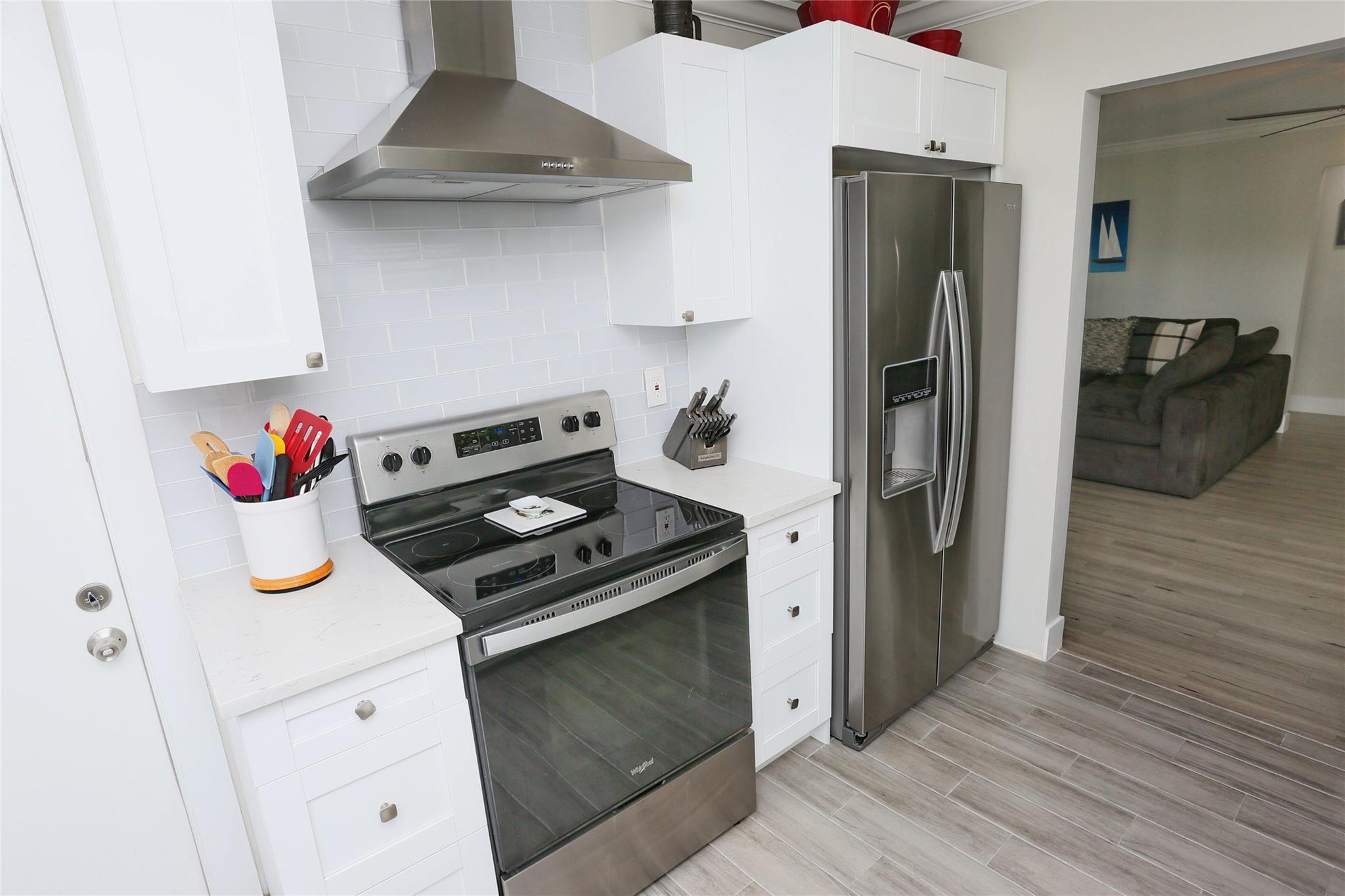 PALM  BEACH LEISUREVILLE 10 - Residential