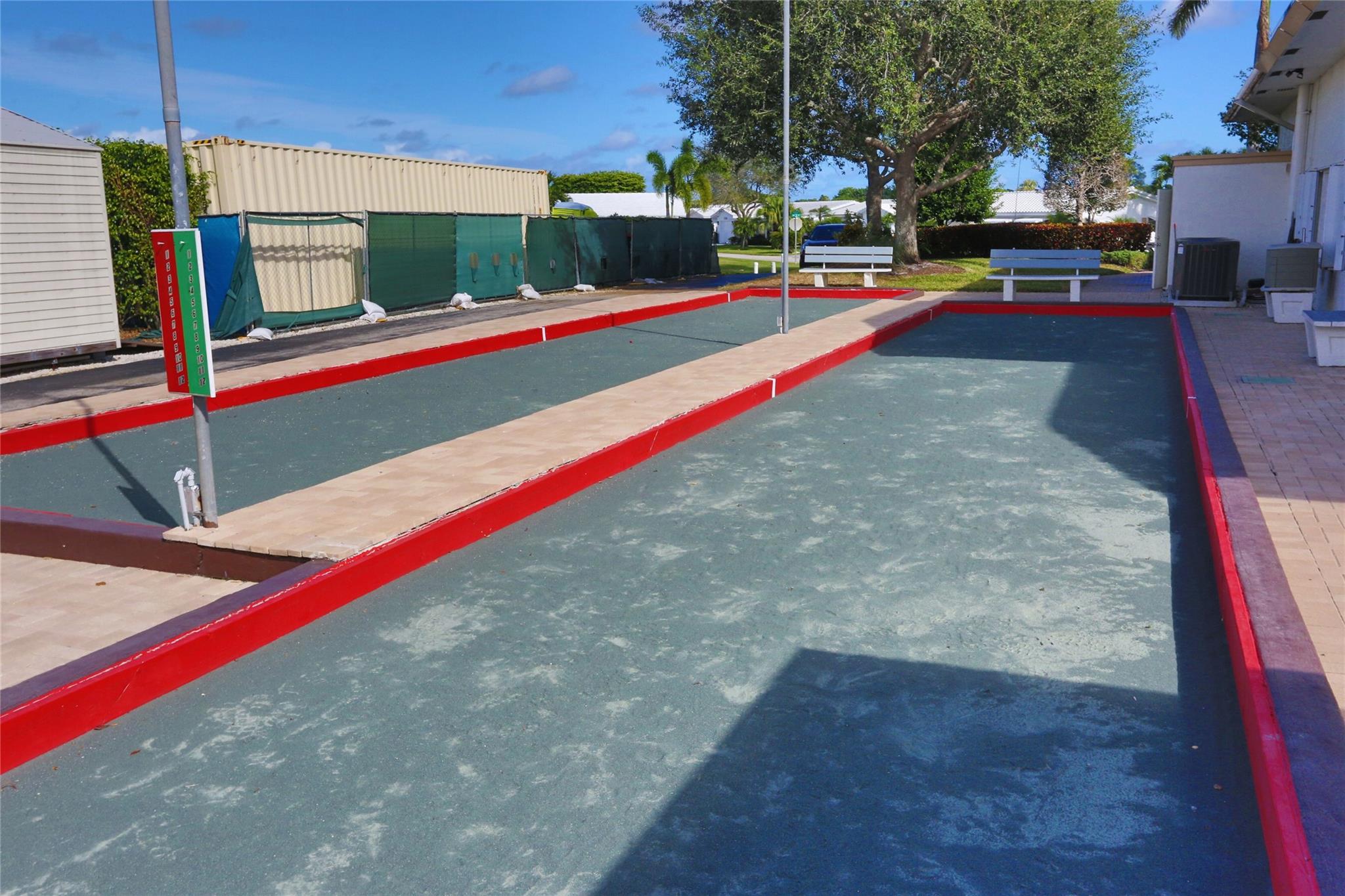 PALM  BEACH LEISUREVILLE 10 - Residential