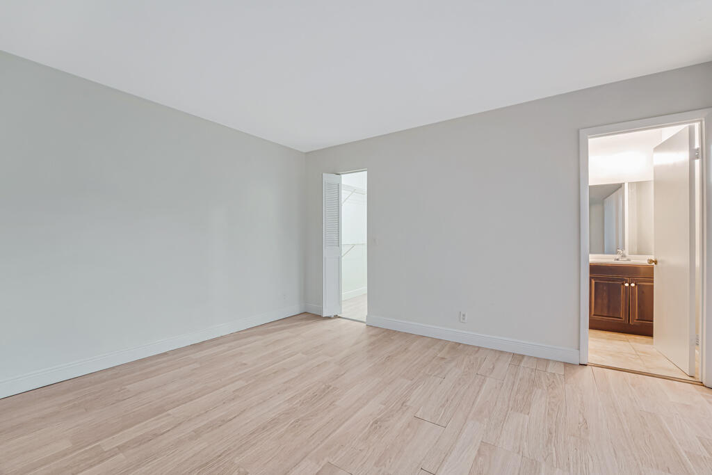 VILLAGE OF TURNBERRY PH II - Residential Lease