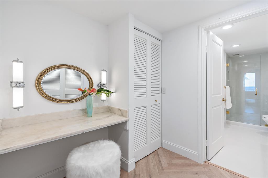 WINTHROP HOUSE CONDO - Residential