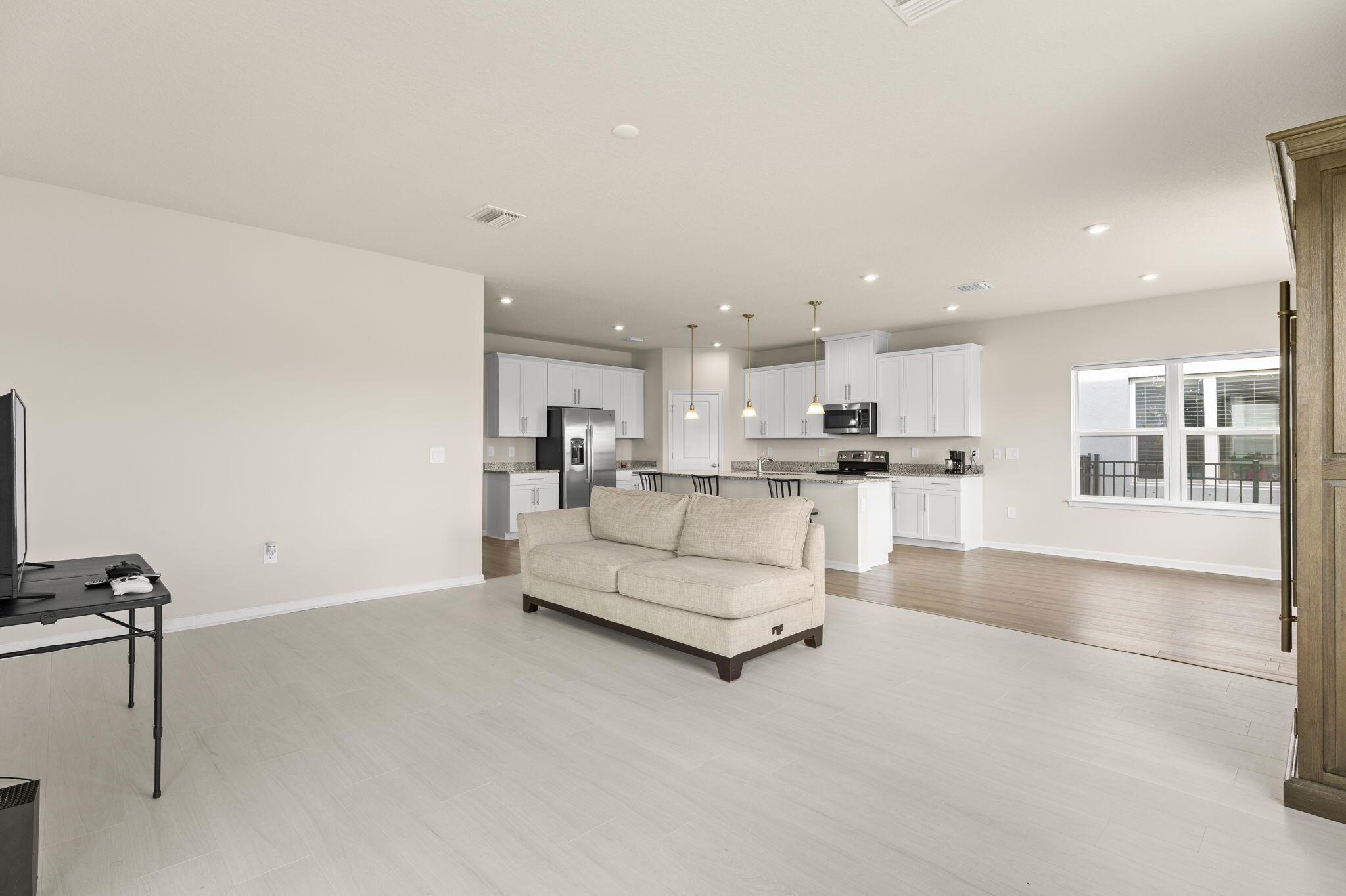 VERANO SOUTH PUD 1 - POD - Residential Lease