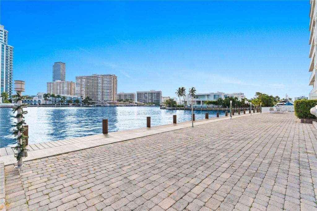 DORSEY ARMS CONDO UNIT 90 - Residential