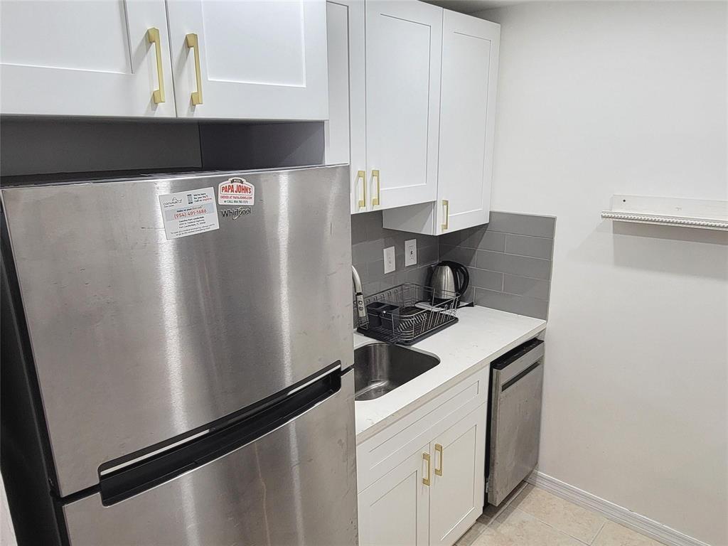 Photo of 2170 NE 51ST Court #B7, Fort Lauderdale, FL 33308 (MLS # B26063751)