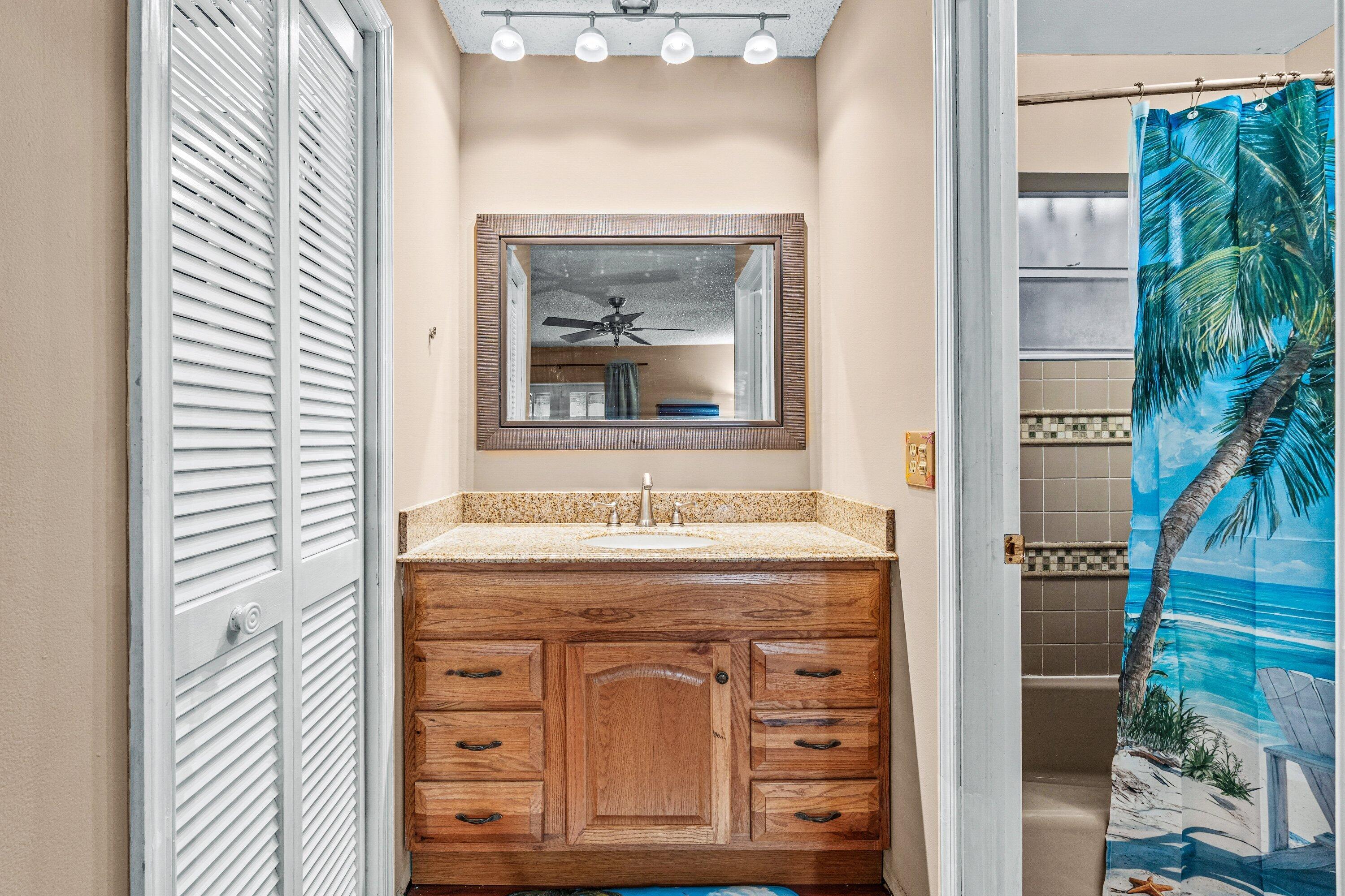 HYPOLUXO VILLAGE 1 - Residential