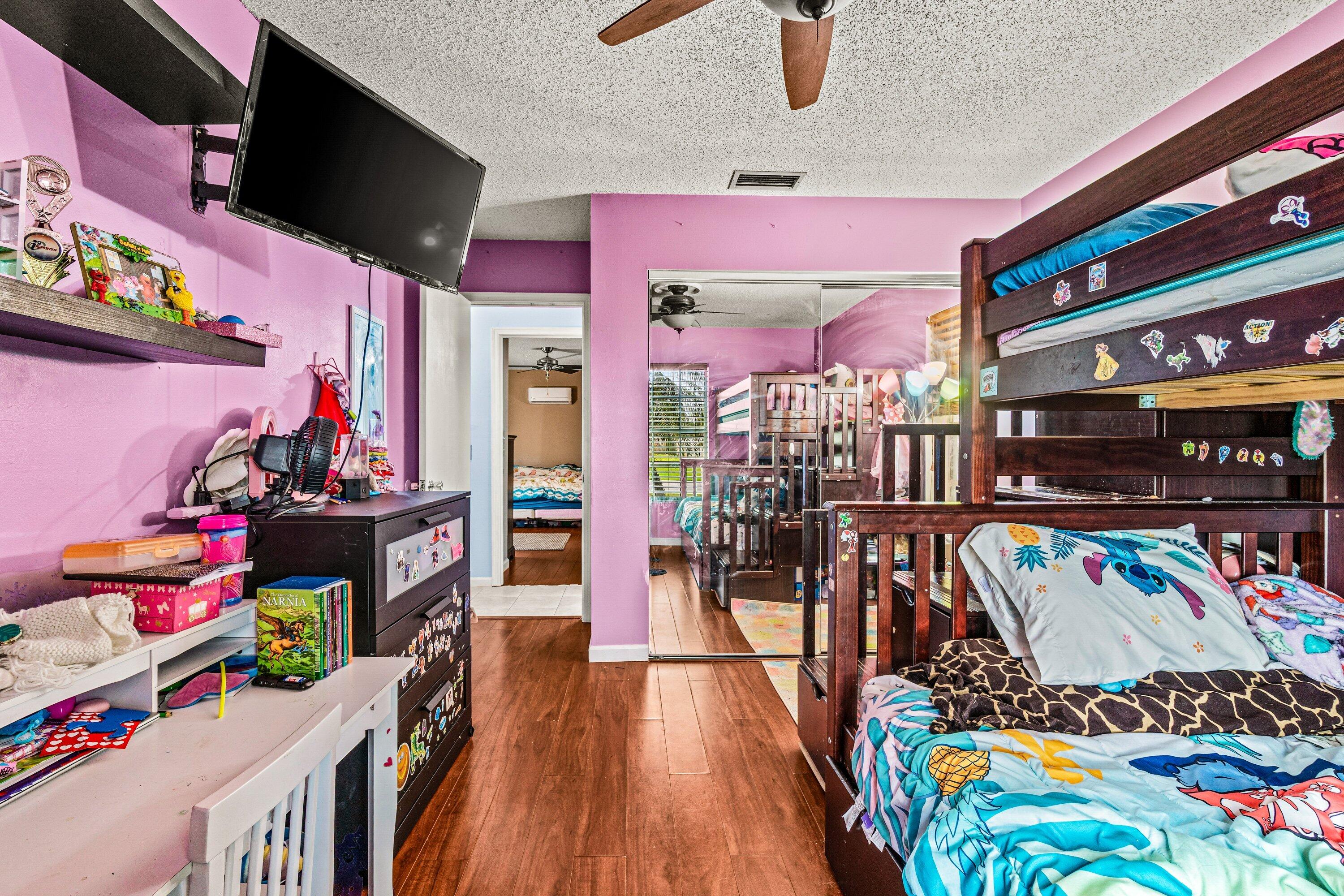 HYPOLUXO VILLAGE 1 - Residential