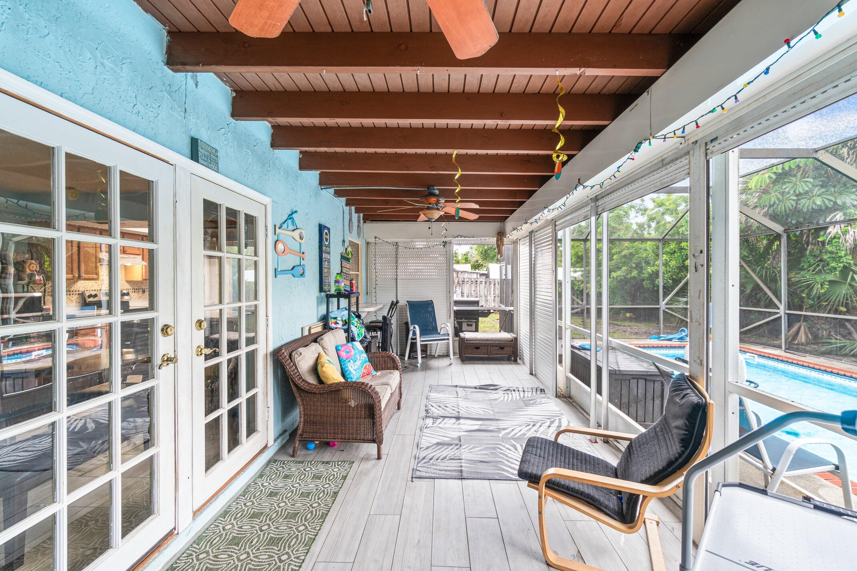 HYPOLUXO VILLAGE 1 - Residential