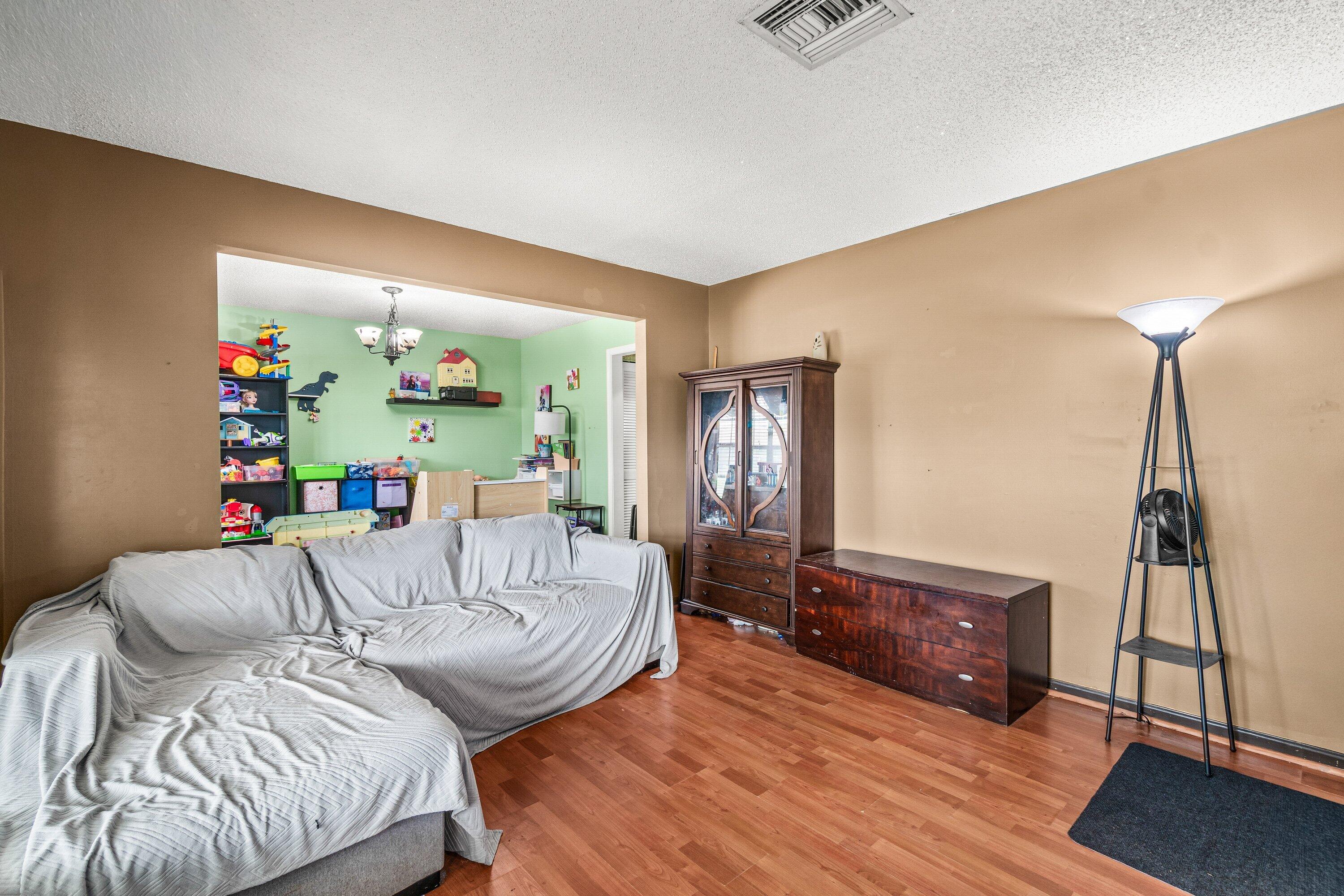 HYPOLUXO VILLAGE 1 - Residential