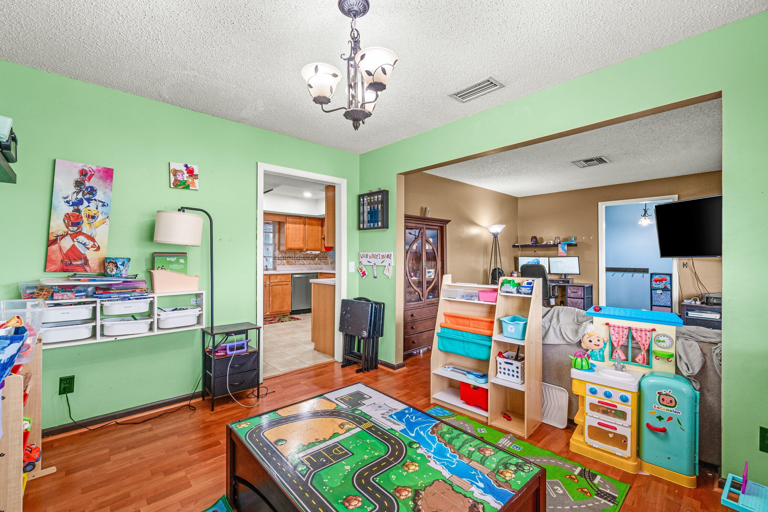 HYPOLUXO VILLAGE 1 - Residential