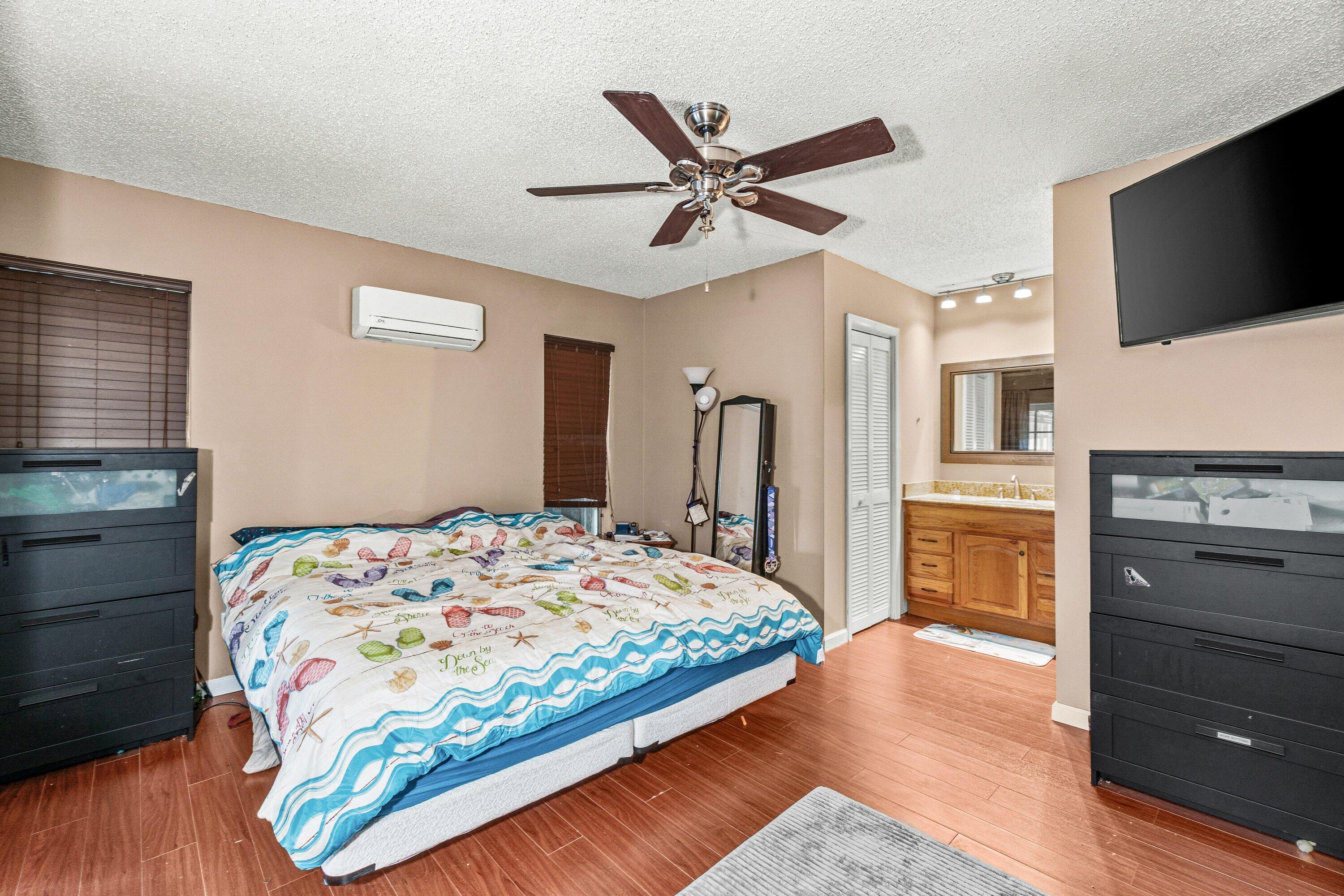 HYPOLUXO VILLAGE 1 - Residential