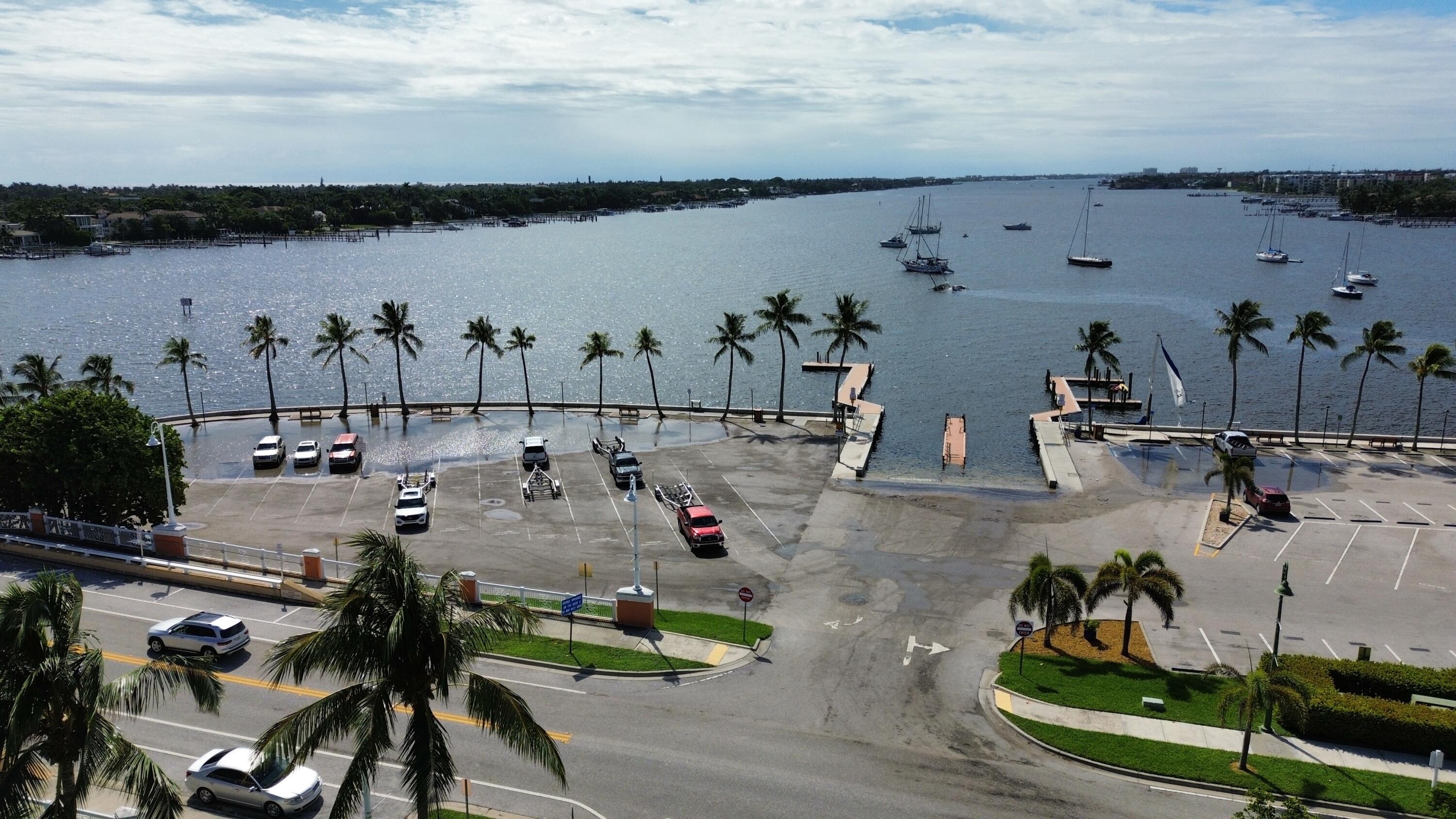 HYPOLUXO VILLAGE 1 - Residential