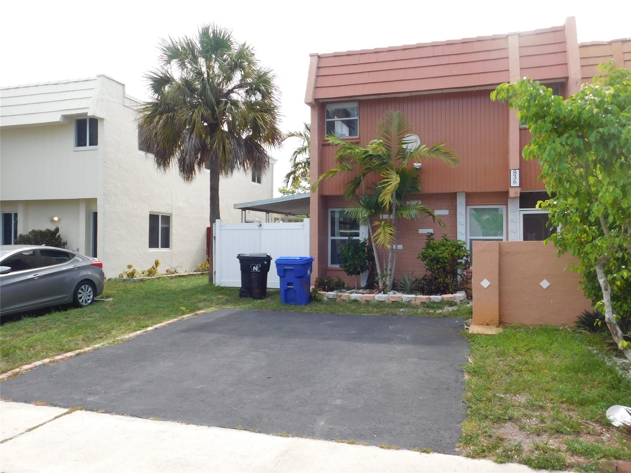 836 SW 80th Ave