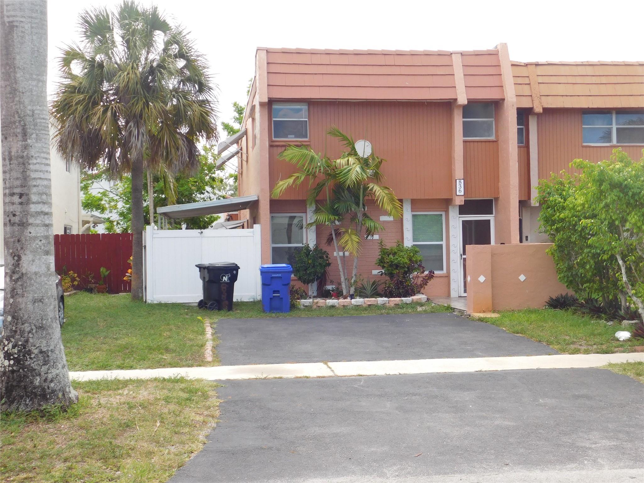 GO NO FURTHER! ABSOLUTELY STUNNING 4/2 & HALF TOWNHOUSE IN NORTH LAUDERDALE - GRANITE COUNTERTOP, STAINLESS STEEL APPLIANCES, TILE TROUGHOUT - ONE BEDROOM DOWSTAIRS - THE WHOLE SECOND FLOOR IS LAMINATED - SPACIOUS SCREEN PATIO WITH STORAGE- BIG BACKYARD FOR YOUR ENTERTAINMENT PARTY - HURRY UP!!! IT WON'T LAST - FIRST AND SECURITY DEPOSIT TO MOVE IN - PROSPECT TENANT TO PAY FOR SCREENING - DOCUMENTS NEEDED INCLUDE COPY OF DL, TWO MOST RECENT PAYSTUBS, APPLICATION FOR RESIDENCY (SEE ATTACHED) + A NON-REFUNDABLE APPLICATION FEE OF $50 - $6000 TO MOVE IN