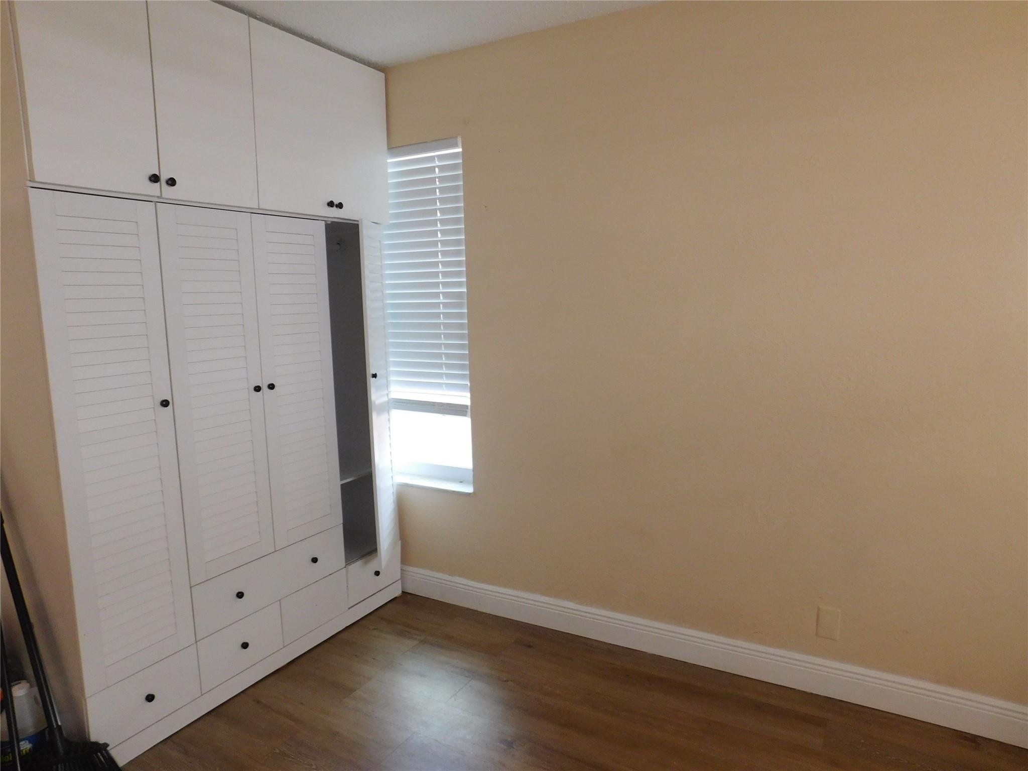 836 SW 80th Ave