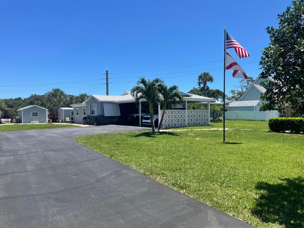 Photo of 7100 Thompson Road, Boynton Beach, FL 33426 (MLS # R11048093)