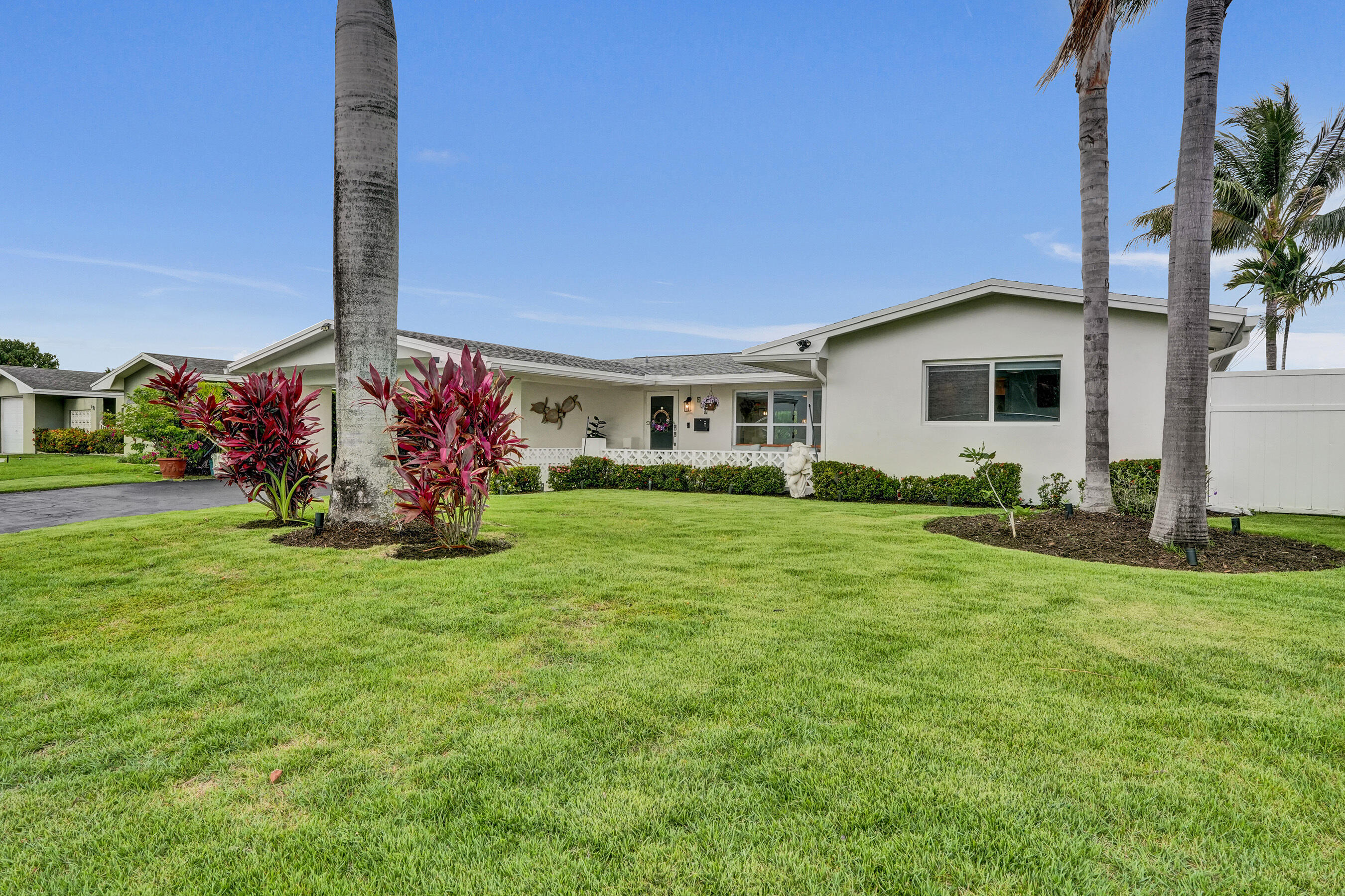 411 SW 18th Court