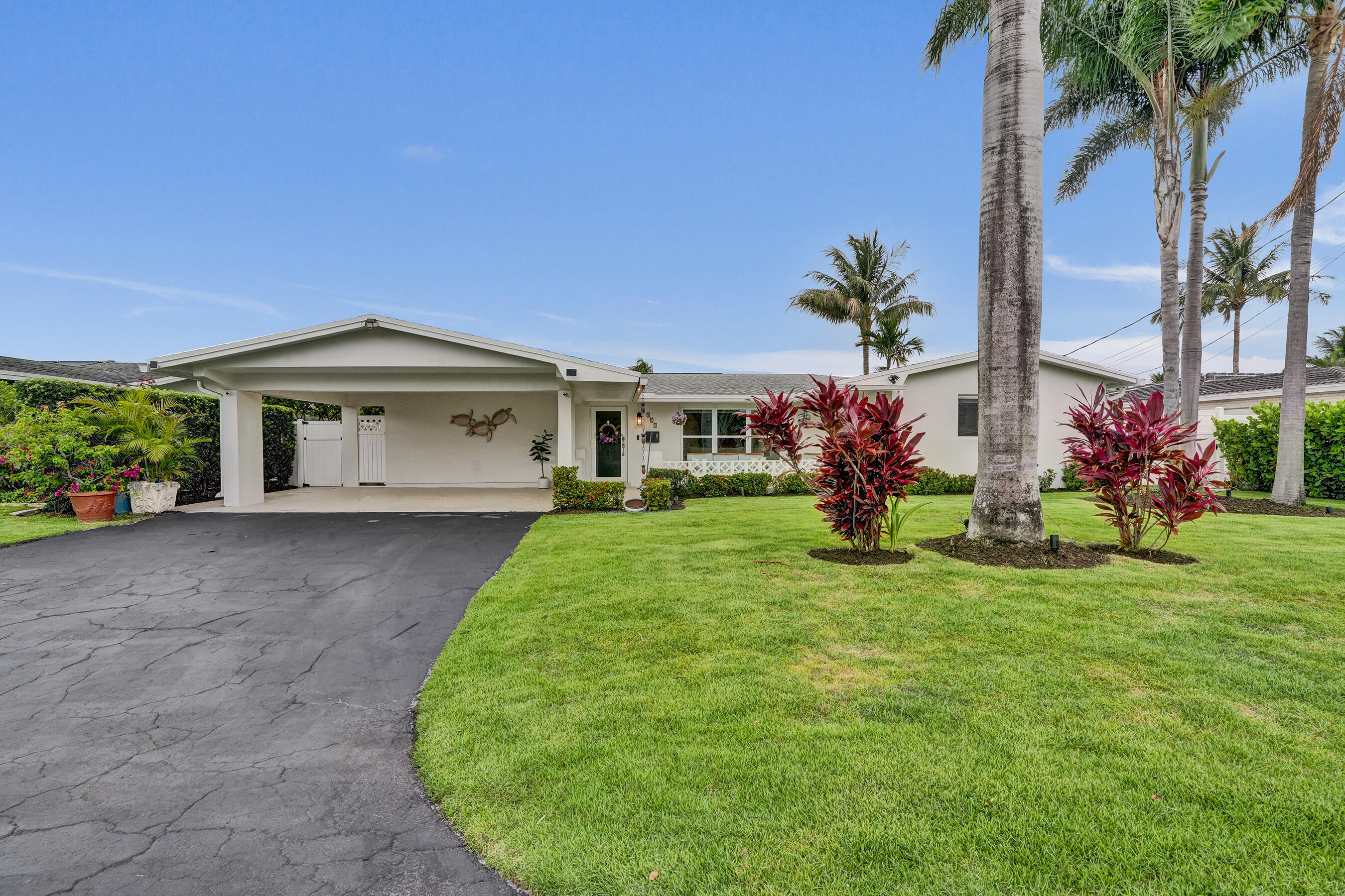 411 SW 18th Court