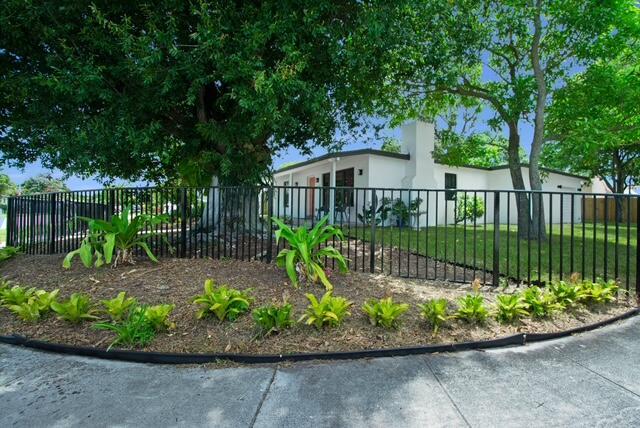 2325 Tallahassee Drive